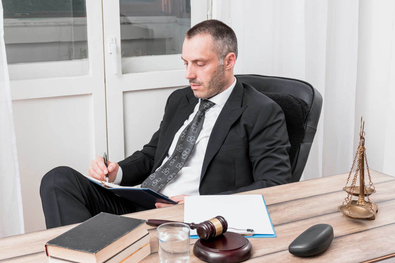 When to Hire a Personal Injury Lawyer